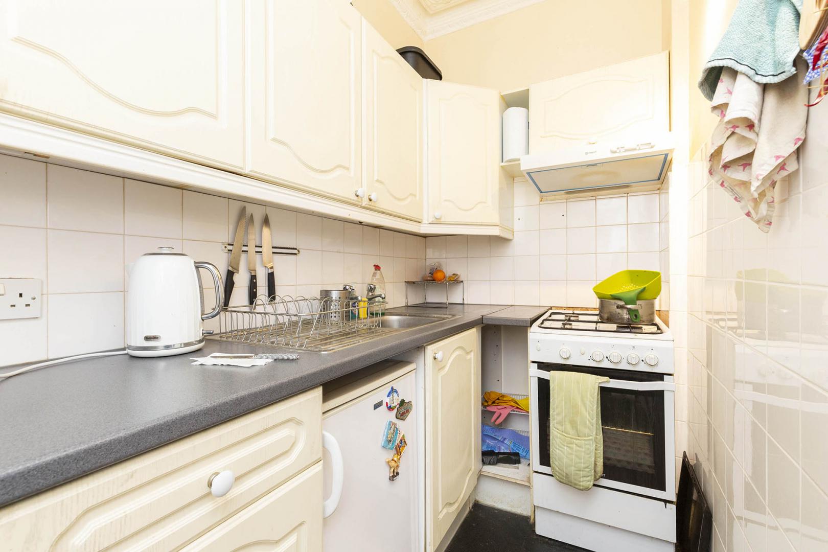 Modern Studio Streatley Road, Kilburn